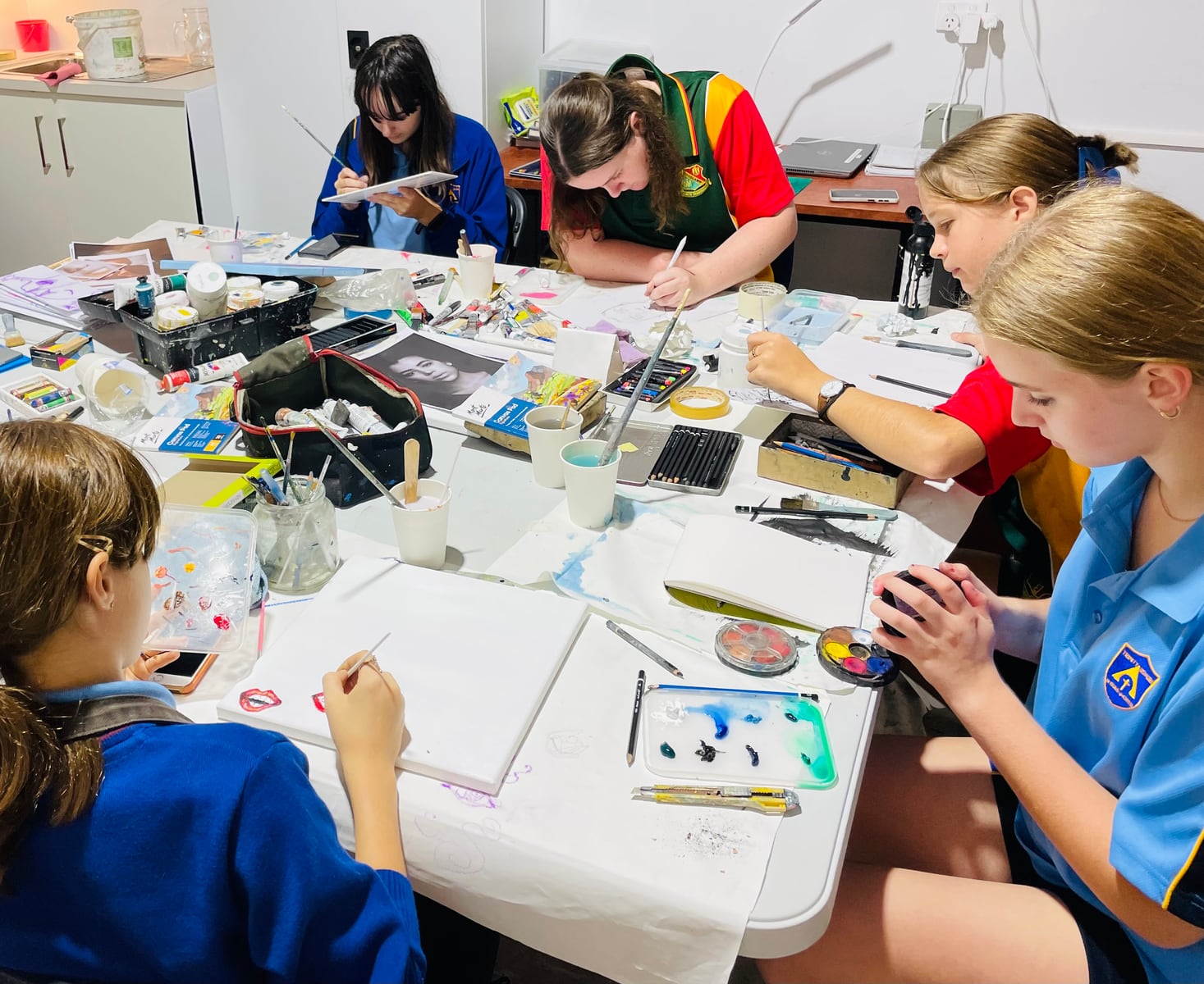 Provider image for Lismore Regional Gallery — Young People: art & making